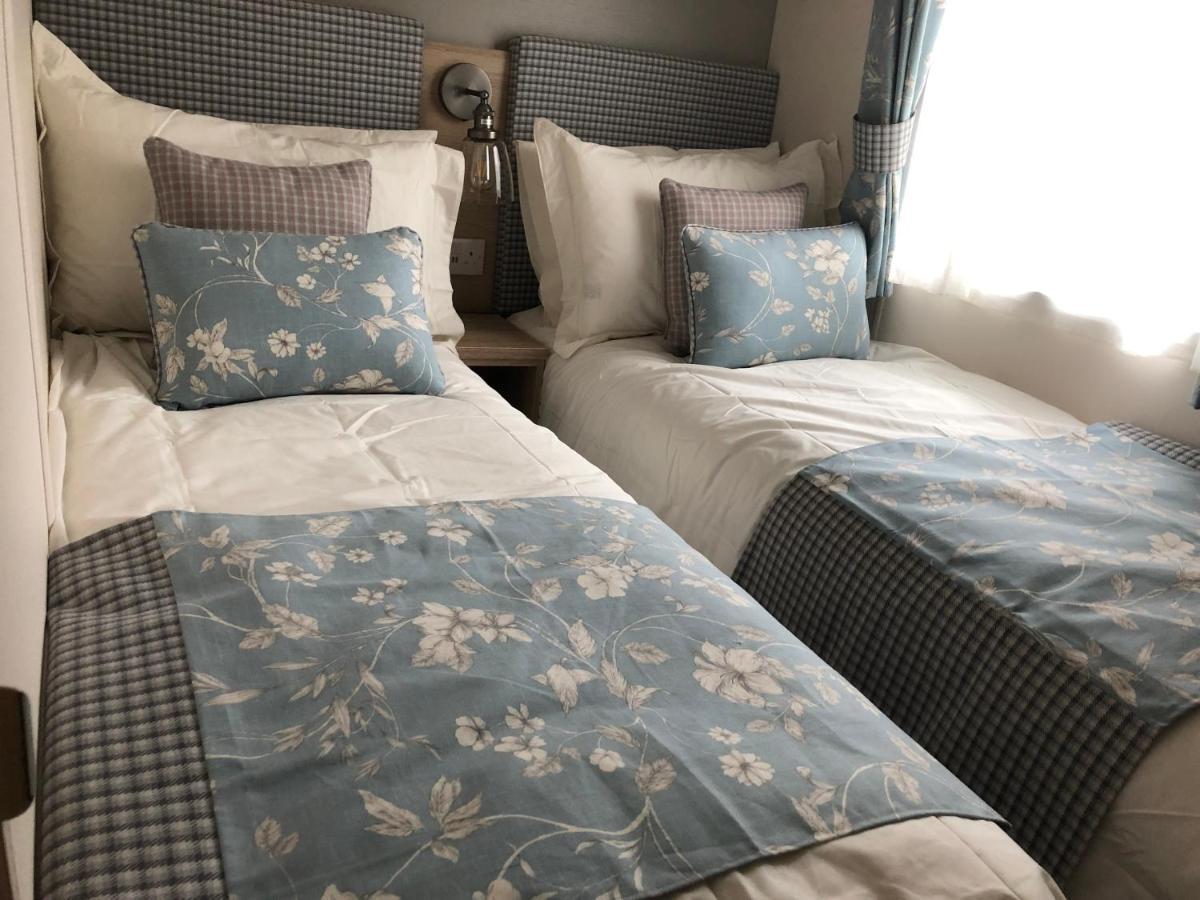 Luxury 2 Bedroom Caravan In Stunning Location Pitlochry Exterior photo